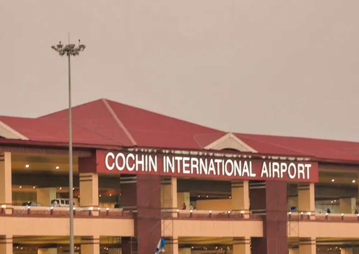 பெங்களூரு விமானத்துக்கு வெடிகுண்டு மிரட்டல்- கொச்சி விமான நிலையத்தில் பரபரப்பு