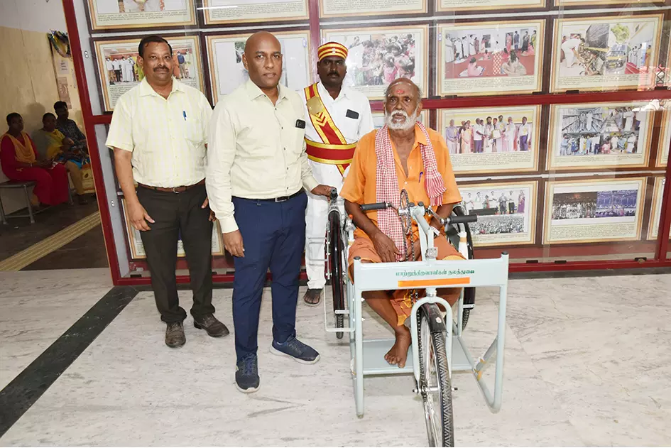 விழுப்புரம் குறைதீர் முகாம் பொது மக்களிடமிருந்து 452 மனுக்கள் பெறப்பட்டன