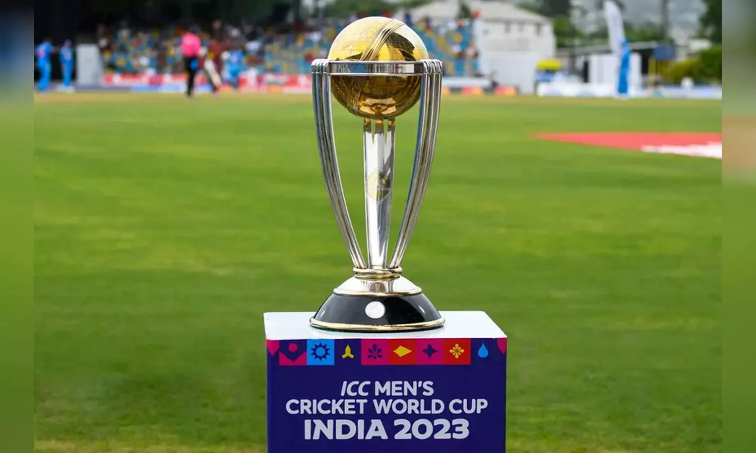 உலகக் கோப்பை 2023 : இந்திய அணிக்கான முதல் போட்டி டிக்கெட்கள் விற்று தீர்ந்தன! உலகக் கோப்பை 2023 : இந்திய அணிக்கான முதல் போட்டி டிக்கெட்கள் விற்று தீர்ந்தன!