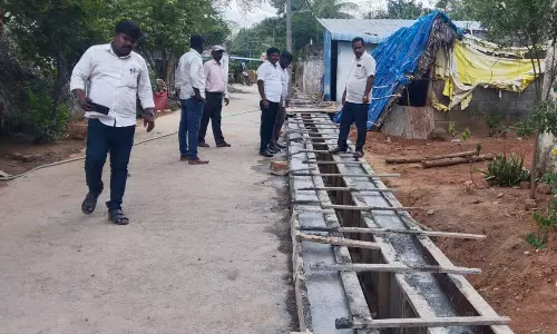 திருக்கழுக்குன்றம் பேரூராட்சியில் ரூ. 44.90 லட்சம் செலவில் மாநில திட்டப்பணிகள் தீவிரம்