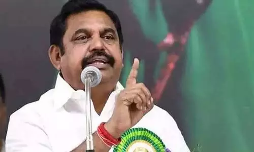 பழைய வீடுகளை இடித்துவிட்டு புதிய வீடுகள் கட்டும்போது அரசு நிபந்தனைகளை நீக்க வேண்டும்- எடப்பாடி பழனிசாமி