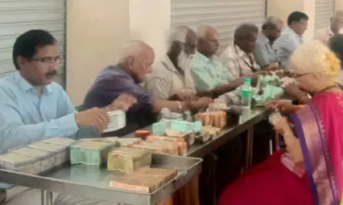 காஞ்சிபுரம் காமாட்சி அம்மன் கோவிலில் ரூ.58½ லட்சம் உண்டியல் வசூல்