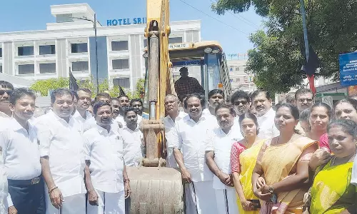 கன்னியாகுமரி பேரூராட்சி பகுதியில் ரூ.1½ கோடி செலவில் புதிய தார்ச்சாலை