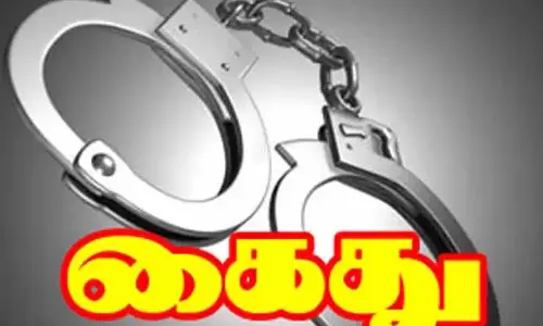 மேட்டுப்பாளையம் லாட்ஜில் சூதாட்டத்தில் ஈடுபட்ட 4 பேர் கைது