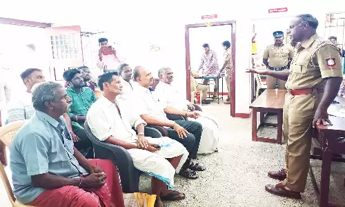 திருமண மண்டபத்தில் குழந்தை திருமணம் நடந்தால் சட்டப்படி நடவடிக்கை