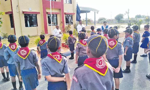 தஞ்சை பள்ளியில் சாரண மாணவர்களுக்கு பயிற்சி முகாம்