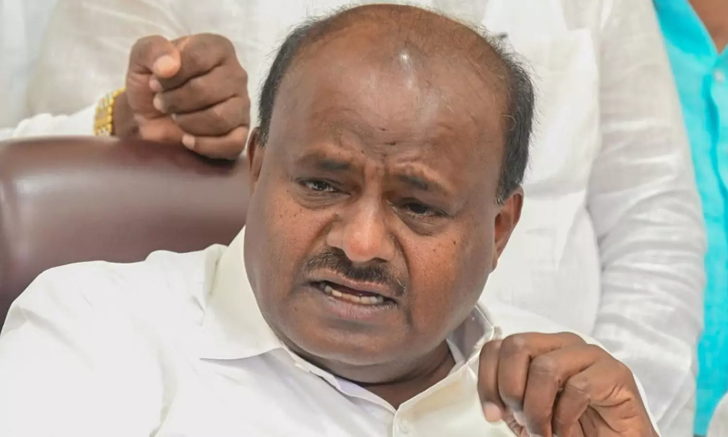 திடீர் உடல்நலக் குறைவு - கர்நாடக முன்னாள் முதல்வர் மருத்துவமனையில் அனுமதி திடீர் உடல்நலக் குறைவு - கர்நாடக முன்னாள் முதல்வர் மருத்துவமனையில் அனுமதி