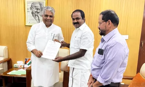 தென்னை நார் தொழிற்சாலைகளை வகைப்படுத்த அமைச்சர் வலியுறுத்தல்