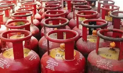 தெலுங்கானாவில் வருகிற 28-ந்தேதி முதல் ரூ.500-க்கு கியாஸ் சிலிண்டர்