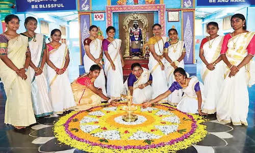 சாரதா கல்லூரியில் ஓணம் கொண்டாட்டம்