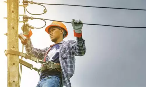 பள்ளிகளில் மின்இணைப்பு முழுமையாக சோதனை செய்ய உத்தரவு