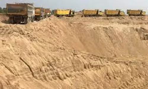 மணல் கடத்தியவர் கைது