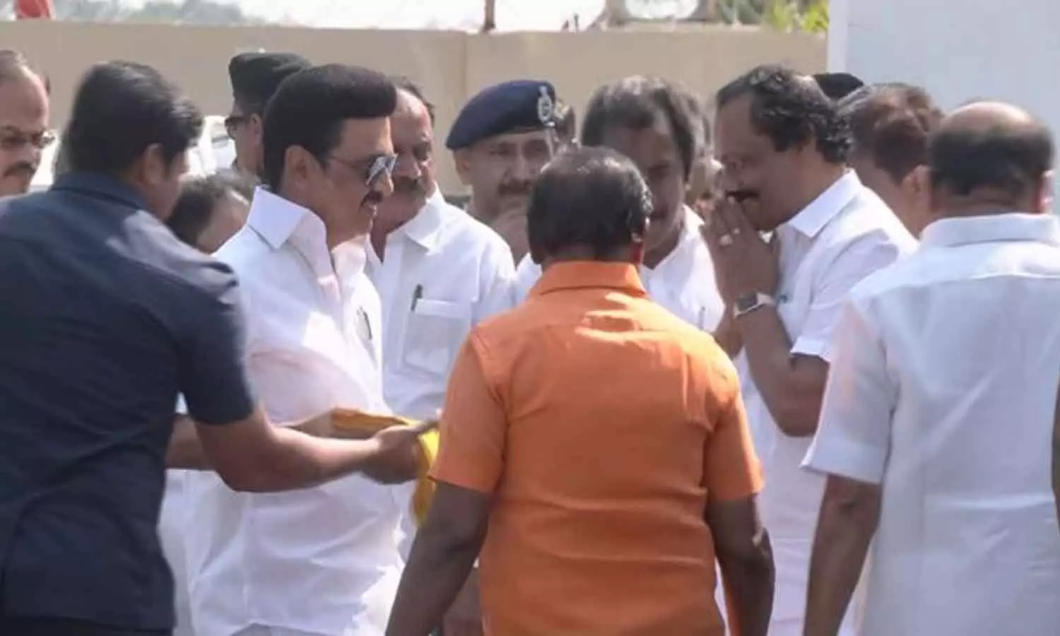 மும்பை புறப்பட்டார் முதலமைச்சர் மு.க.ஸ்டாலின் மும்பை புறப்பட்டார் முதலமைச்சர் மு.க.ஸ்டாலின்