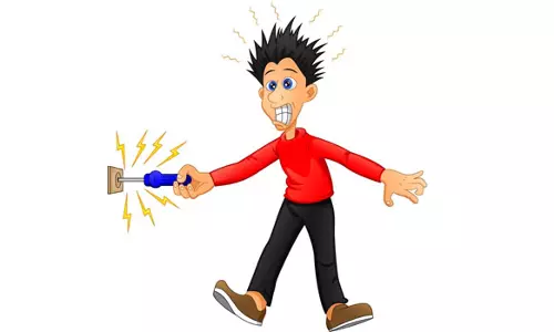 மின்சாரம் பாய்ந்து 2 பேர் பலி