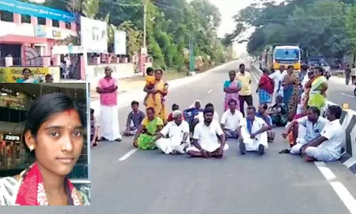 மேட்டூர் அருகே பரபரப்பு  3 மாத கர்ப்பிணி தூக்கு போட்டு தற்கொலை