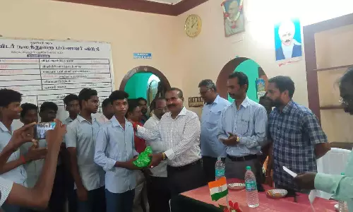 அரசு ஆதிதிராவிடர் மாணவர் விடுதியில் விடுதிநாள் கொண்டாட்டம்