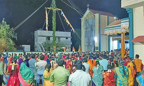 கயத்தாறில் ஆரோக்கிய அன்னை ஆலய திருவிழா கொடியேற்றம் - 8-ந்தேதி தேரோட்டம் நடக்கிறது