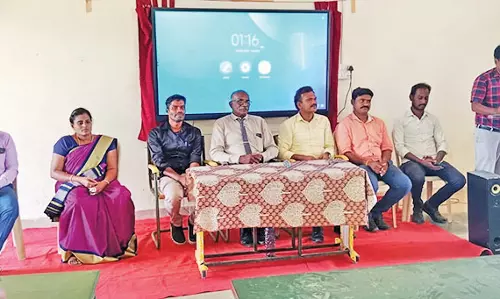 திசையன்விளை பல்கலைக்கழக கல்லூரியில் ஆளுமைப்பண்பு வளர்த்தல் பற்றிய சிறப்பு நிகழ்ச்சி