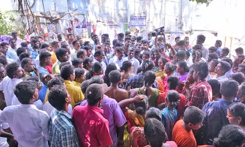 பா.ஜனதா பிரமுகர் கொலை: போராட்டத்தில் ஈடுபட்டவர்களிடம் அத்துமீறிய  போலீசார் மீது வழக்குப்பதிவு செய்ய வேண்டும் - நயினார் நாகேந்திரன் எம்.எல்.ஏ. பேட்டி