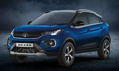 டெஸ்டிங்கில் சிக்கிய சிவப்பு நிற நெக்சான் ஃபேஸ்லிஃப்ட் - வெளியீடு எப்போ தெரியுமா?