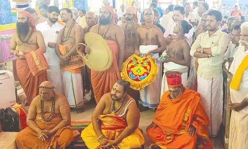 மயிலாடுதுறை மாயூரநாதசாமி கோவிலில் யாகசால பூஜைகள் தொடக்கம்