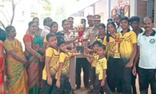 மேட்டூர் டி.எஸ்.பி. அலுவலகத்தில் சேலம் சரக டி.ஐ.ஜி ராஜேஸ்வரி ஆய்வு