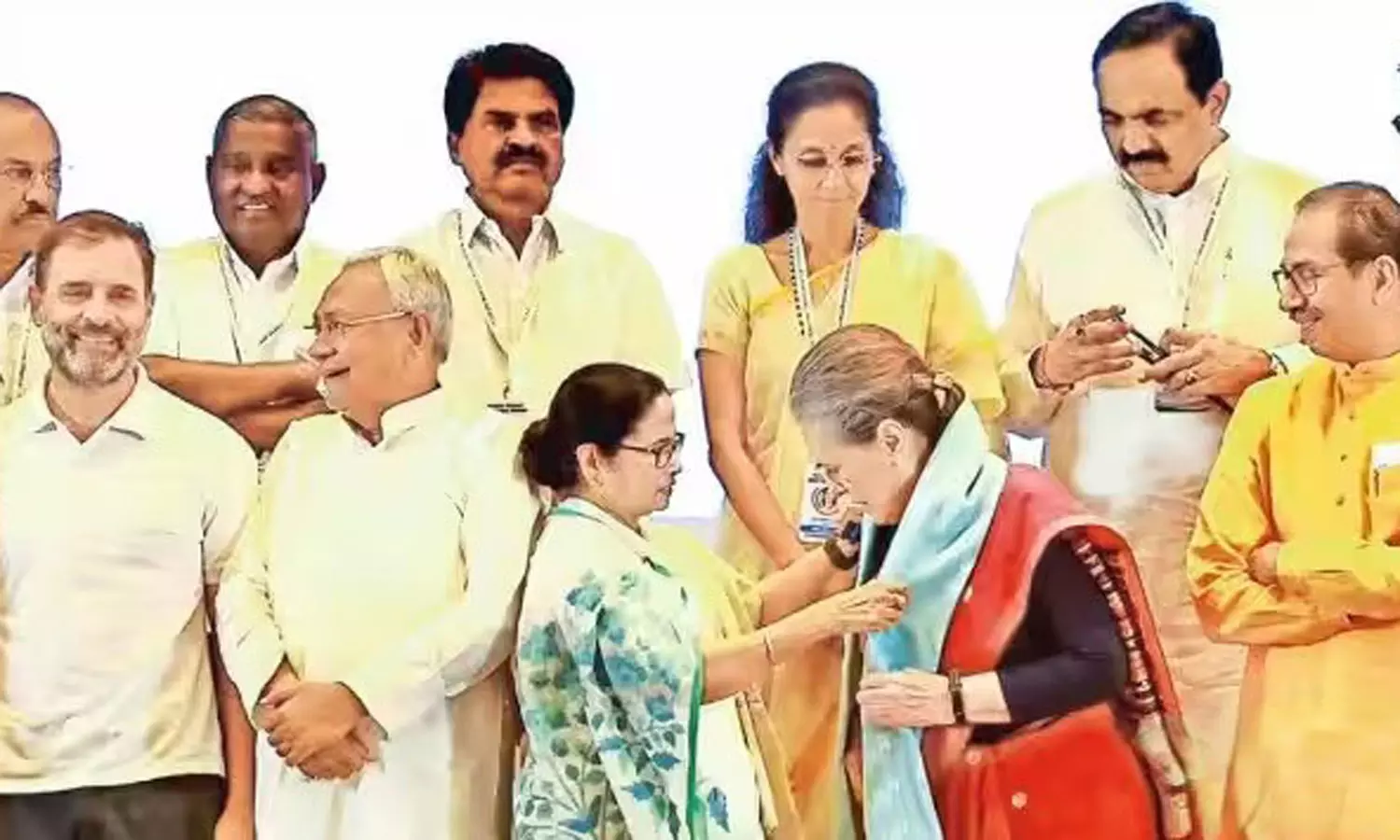 பாராளுமன்ற தேர்தலில் 440 இடங்களில் பொது வேட்பாளர்களை நிறுத்தும் இந்தியா கூட்டணி பாராளுமன்ற தேர்தலில் 440 இடங்களில் பொது வேட்பாளர்களை நிறுத்தும் இந்தியா கூட்டணி