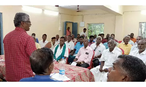 நீர் நிர்வாகம், நீர் சிக்கனம் குறித்து  விவசாயிகளுக்கு பயிற்சி