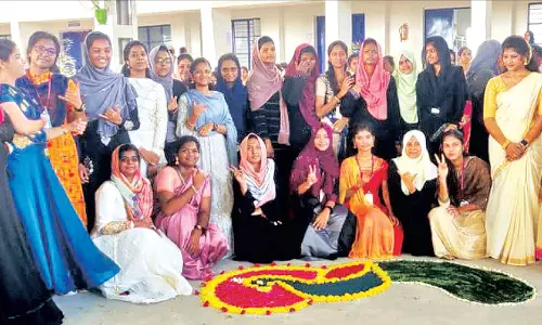 ஓணம் பண்டிகை கொண்டாட்டம்