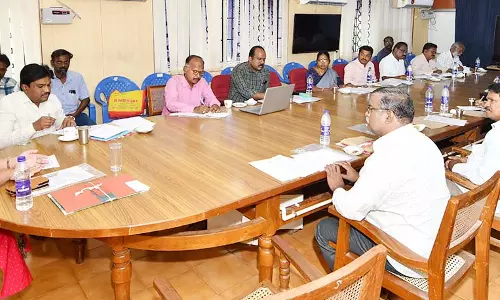 நீர்நிலைகளை பாதுகாக்க தூய்மைப்படுத்தும் பணிகள்