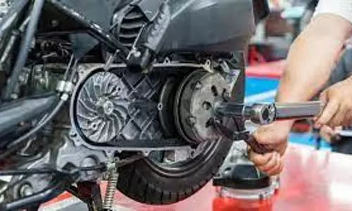 இளைஞர்களுக்கு இரு சக்கர வாகனங்கள் பழுது நீக்கும் பயிற்சி