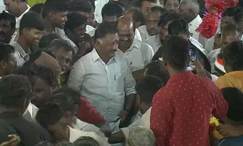 விடாது பெய்த மழை - ஓ.பி.எஸ். புரட்சி பயண பொதுக்கூட்டம் ஒத்திவைப்பு