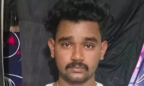 கொடைக்கானலில் இருந்து கேரளாவுக்கு கஞ்சா எண்ணெய் கடத்திய கல்லூரி மாணவர்