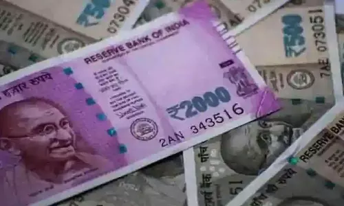 பெண் சாப்ட்வேர் என்ஜினீயரிடம் ஆன்லைன் மூலம் கடன் தருவதாக கூறி ரூ.11 லட்சம் மோசடி- சைபர் கிரைம் போலீசார் விசாரணை