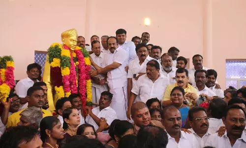 நெல்லையில் அரசு சார்பில் வ.உ.சிதம்பரனார் சிலைக்கு அமைச்சர் தங்கம் தென்னரசு மரியாதை