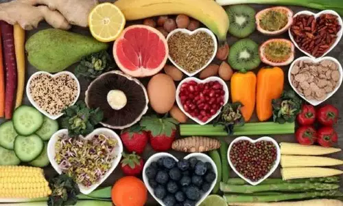 திருப்பூா் சிக்கண்ணா அரசு  கல்லூரியில் ஊட்டச்சத்து விழிப்புணா்வு கண்காட்சி