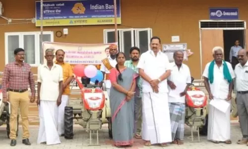 விவசாயிகளுக்கு பவர் டில்லர்