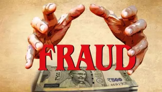 டிராவல்ஸ் அதிபரிடம் மோசடி-தம்பதி மீது வழக்குப்பதிவு