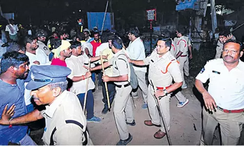 சந்திரபாபு நாயுடு மகன் பாதயாத்திரையில் தெலுங்கு தேசம்-ஒய்.எஸ்.ஆர். காங்கிரஸ் கட்சியினர் மோதல்