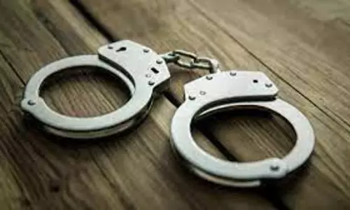 பெண்ணை தற்கொலைக்கு தூண்டிய 2 பேர் கைது