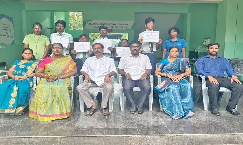 மவுண்ட் லிட்ரா ஸீ பள்ளி மாணவர்கள் சாதனை