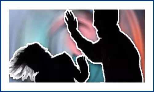 நாங்குநேரி அருகே வீடு புகுந்து மூதாட்டி மீது தாக்குதல்