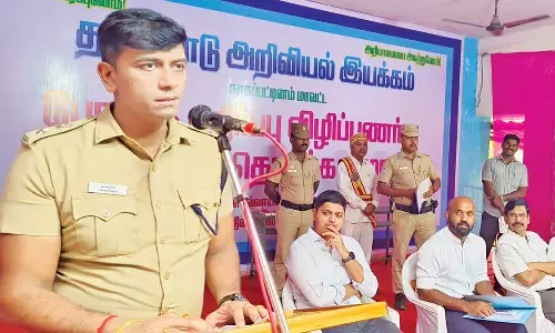 அரசு பள்ளியில் போதை எதிர்ப்பு விழிப்புணர்வு நிகழ்ச்சி