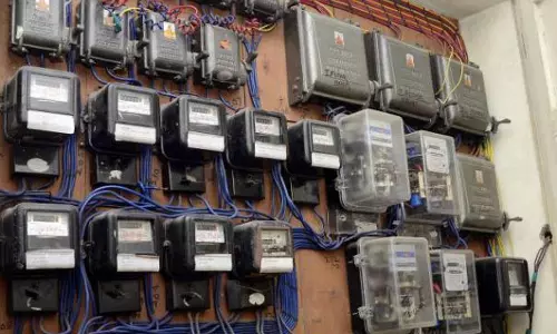 கோடை காலம் முடிந்த பிறகும் பொதுமக்களுக்கு ஷாக் கொடுக்கும் மின்சார கட்டணம்