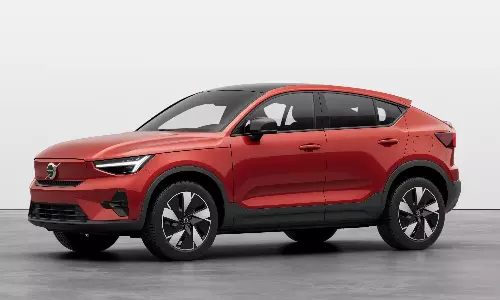 530கி.மீ. ரேன்ஜ் கொண்ட வால்வோ C40 ரிசார்ஜ் - இந்திய முன்பதிவு துவக்கம்