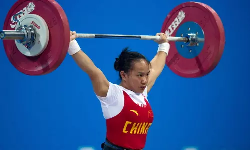 இந்திய வீராங்கனையின் உலக சாதனையை முறியடித்த சீன வீராங்கனை