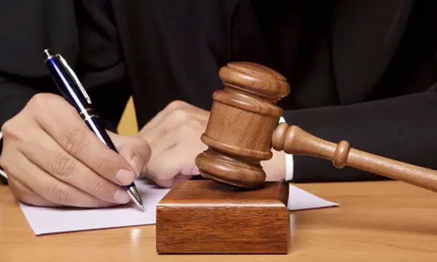 நாகர்கோவில் ரெயிலில் கல்வீசிய பள்ளி மாணவர்கள் 5 பேர் மீது வழக்கு