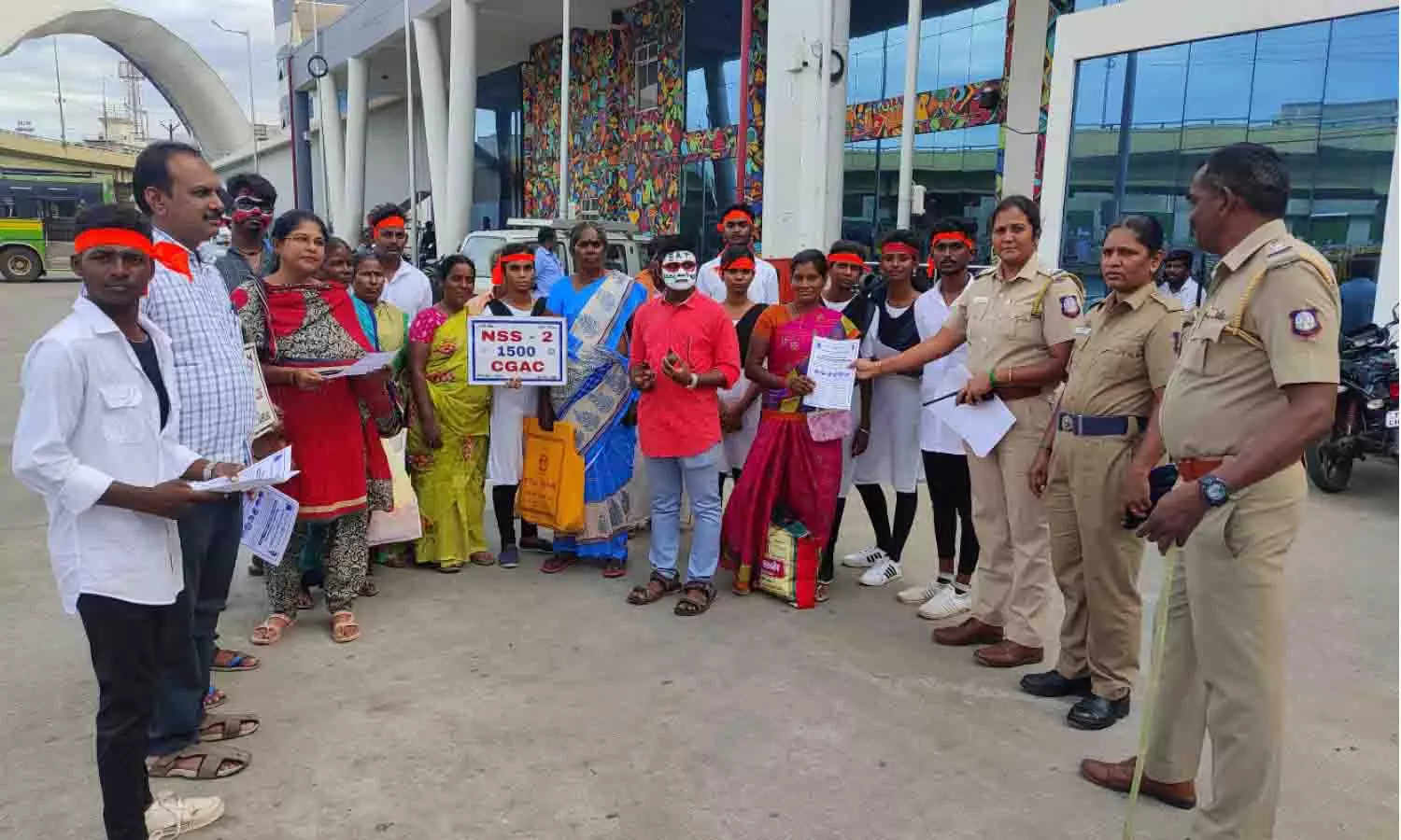 திருப்பூர் சிக்கண்ணா கல்லூரி சார்பில் ஊட்டச்சத்து விழிப்புணர்வு கலைநிகழ்ச்சி திருப்பூர் சிக்கண்ணா கல்லூரி சார்பில் ஊட்டச்சத்து விழிப்புணர்வு கலைநிகழ்ச்சி