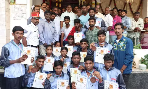 புதுவை வீரர்கள் பதக்கங்கள் குவித்து சாதனை