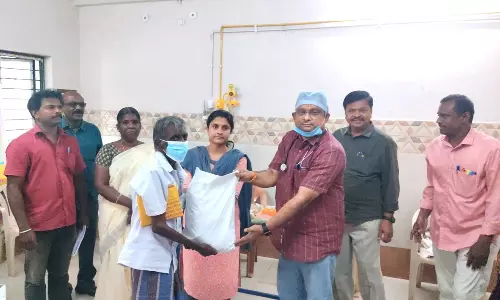 ஆத்தூர் அரசு ஆஸ்பத்திரியில் காசநோயாளிகளுக்கு ஊட்டச்சத்து நல உதவி பெட்டகம்